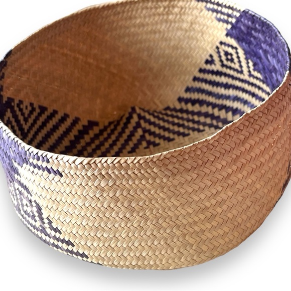 VTG Southwestern Geometric Purple Pattern Woven Basket | Great for Wall Hanging! - Picture 5 of 13